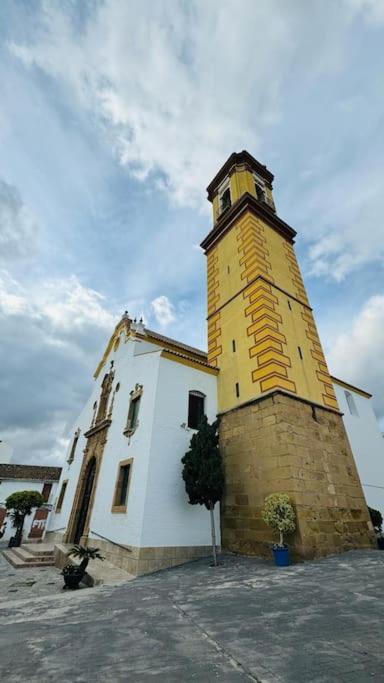 Room City Estepona Castillo Exterior foto